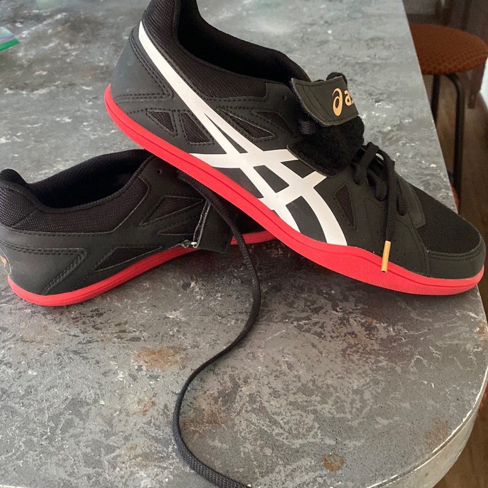 Asics throwing shoes for track and field worn once